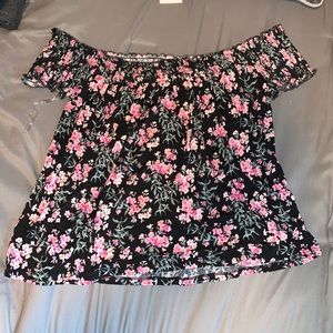 American eagle off the shoulder shirt